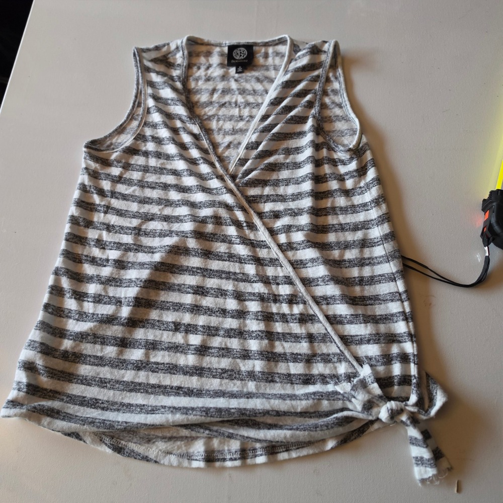 Bobeau Womens Striped Sleeveless Wrap Side Tie V-Neck Tank Top Grey White Small